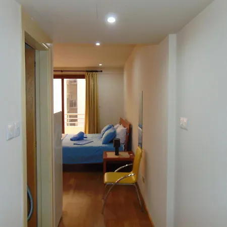 Ithaki Phinikoudes No. 107 Apartman *