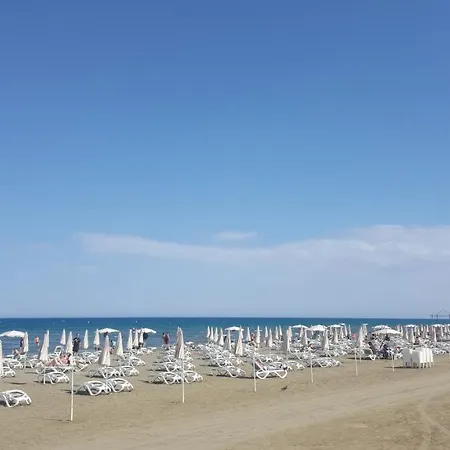 Apartament Ithaki Phinikoudes No. 107