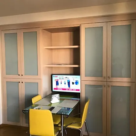 Apartament Ithaki Phinikoudes No. 107