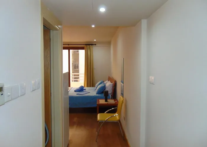 Ithaki Phinikoudes No. 107 Appartement *