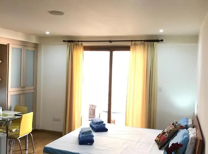 Appartement Ithaki Phinikoudes No. 107 *