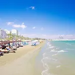 아파트 Ithaki Phinikoudes No. 107 *