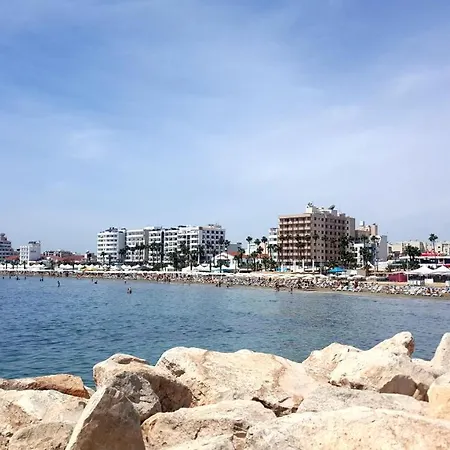 Ithaki Phinikoudes No. 107 דירה לרנקה