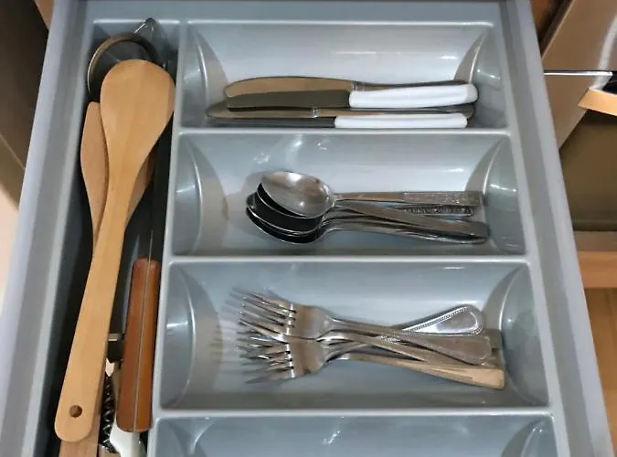 Ithaki Phinikoudes No. 107 Λάρνακα