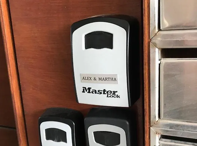 Διαμέρισμα Ithaki Phinikoudes No. 107 *